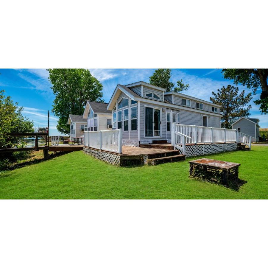 Snug Harbor Rv Park & Marina Hotel Walnut Grove Exterior photo