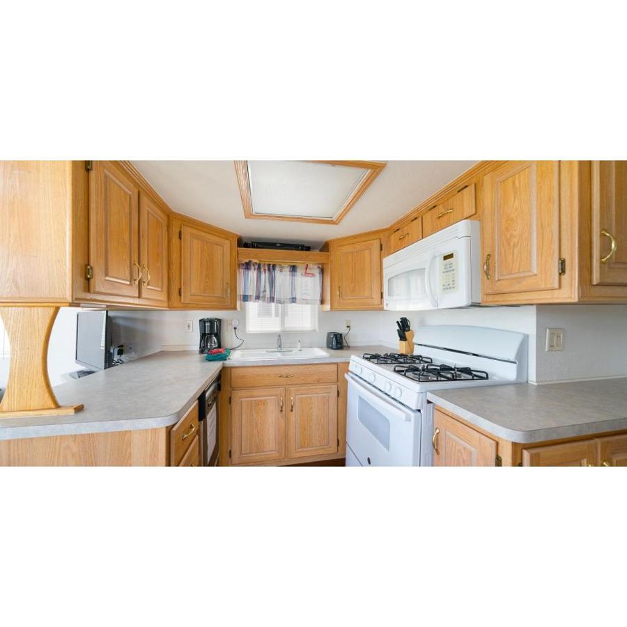 Snug Harbor Rv Park & Marina Hotel Walnut Grove Exterior photo