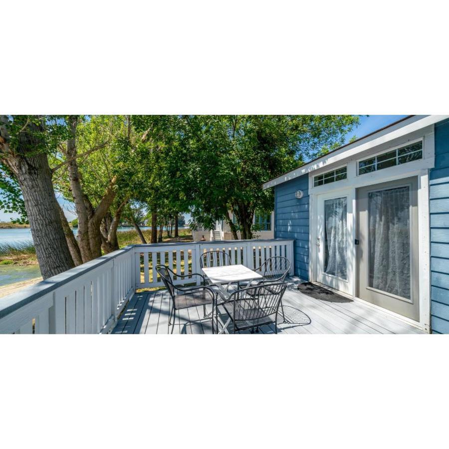 Snug Harbor Rv Park & Marina Hotel Walnut Grove Exterior photo